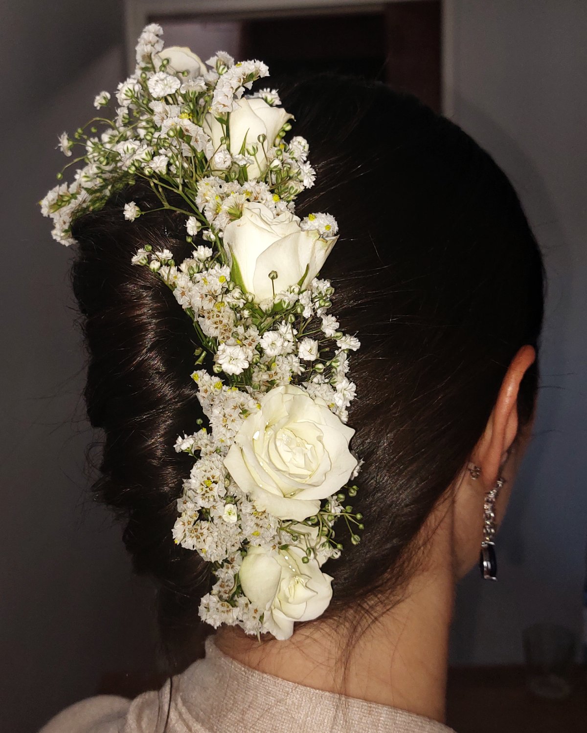 Novia peinado flores